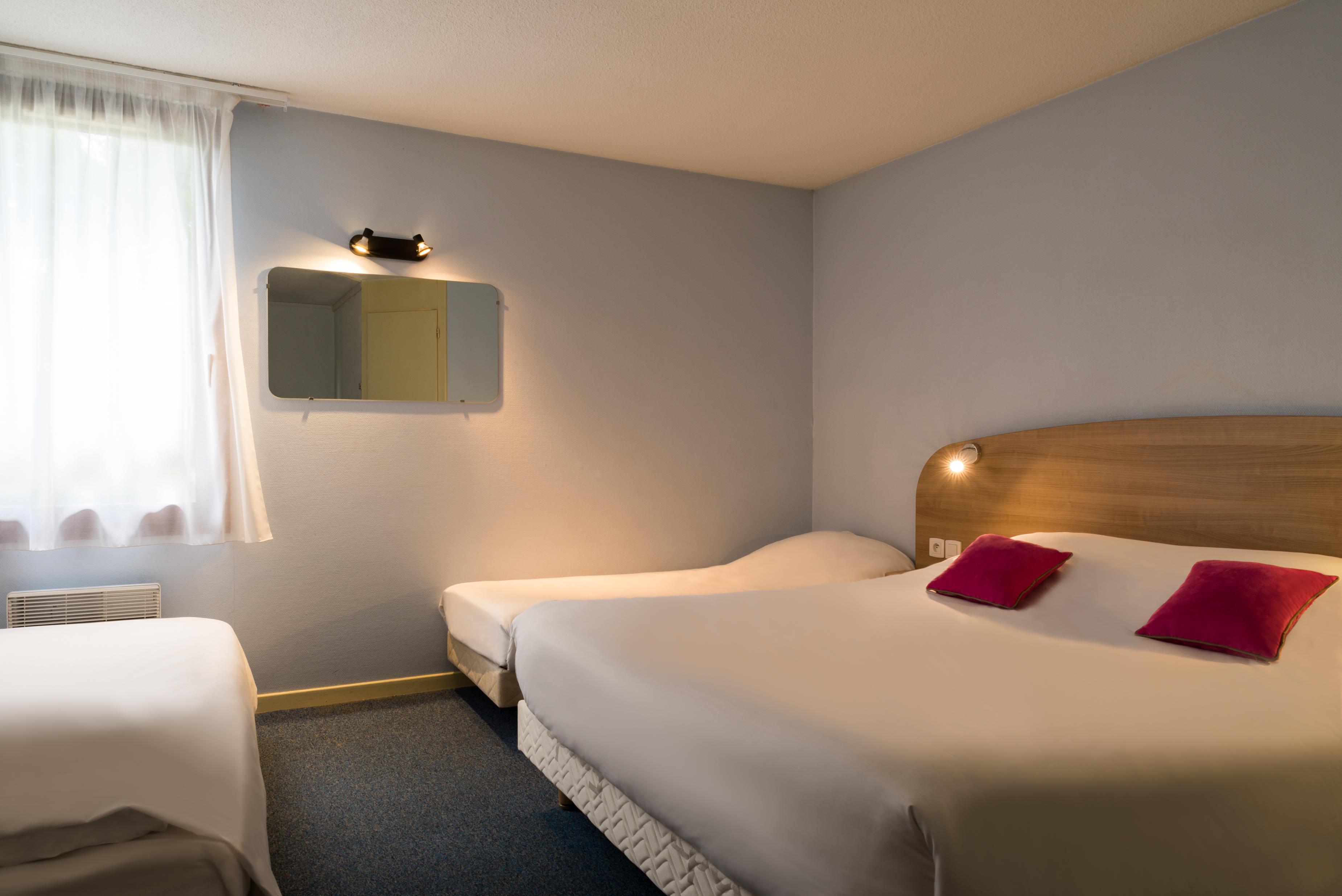 Hotel The Originals Romans-Sur-Isere Le Clos Des Tanneurs Zewnętrze zdjęcie